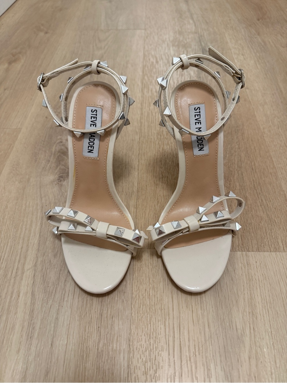 Steve Madden heel size 6